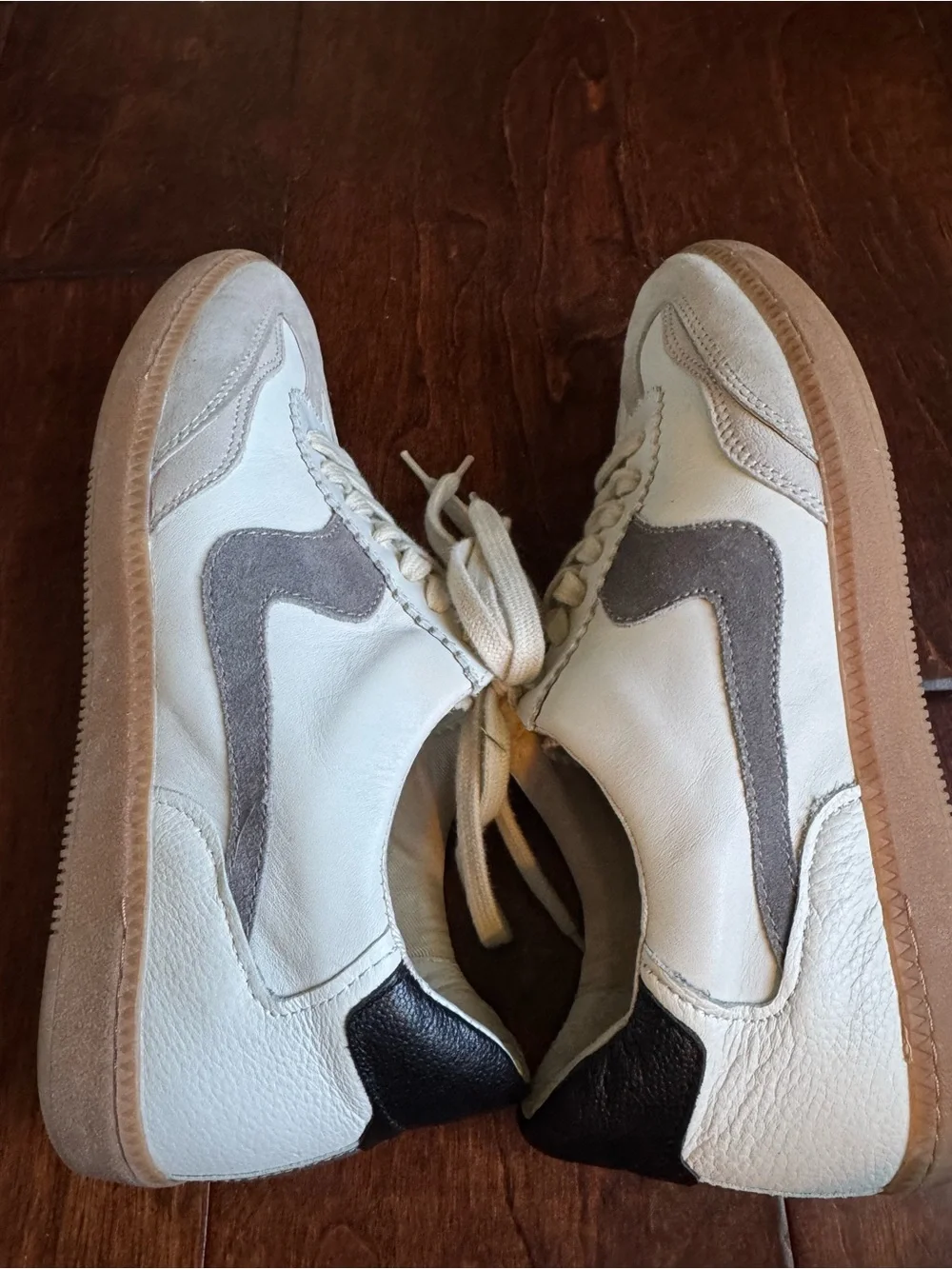Dolce Vita Notice Sneakers, Color White/Gray, Size 8.